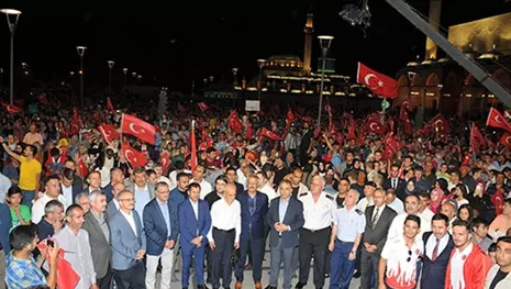 Konya, Demokrasi ve Milli Birlik Günü’nü büyük bir coşkuyla kutladı
