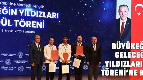 BÜYÜKEĞEN, GELECEĞİN YILDIZLARI ÖDÜL TÖRENİ’NE KATILDI